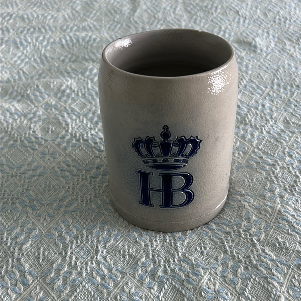 HB HOFBRAHAUS Crown logo Classic 1960s vintage &  authentic  German Ceramic Mug